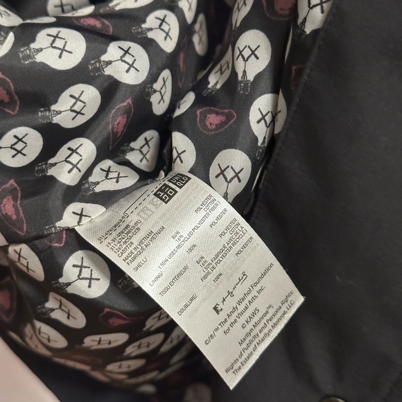 Uniqlo x Andy Warhol Kaws Coach Jacket Size Small - Picture 5 of 5
